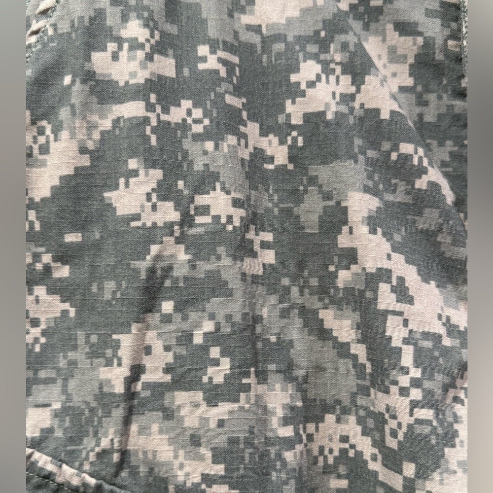 U.S. Army Combat Uniform Trousers ACU Digital Camo Size Medium Short - Picture 2 of 9